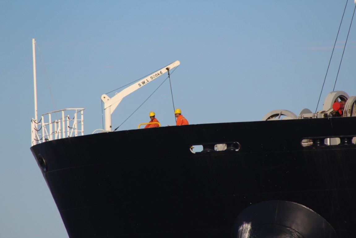 Marine workers on a ship